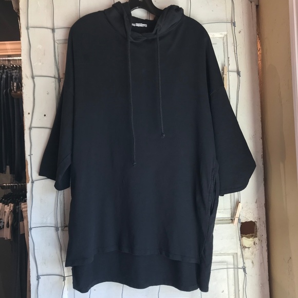 zara socrates sweatshirt